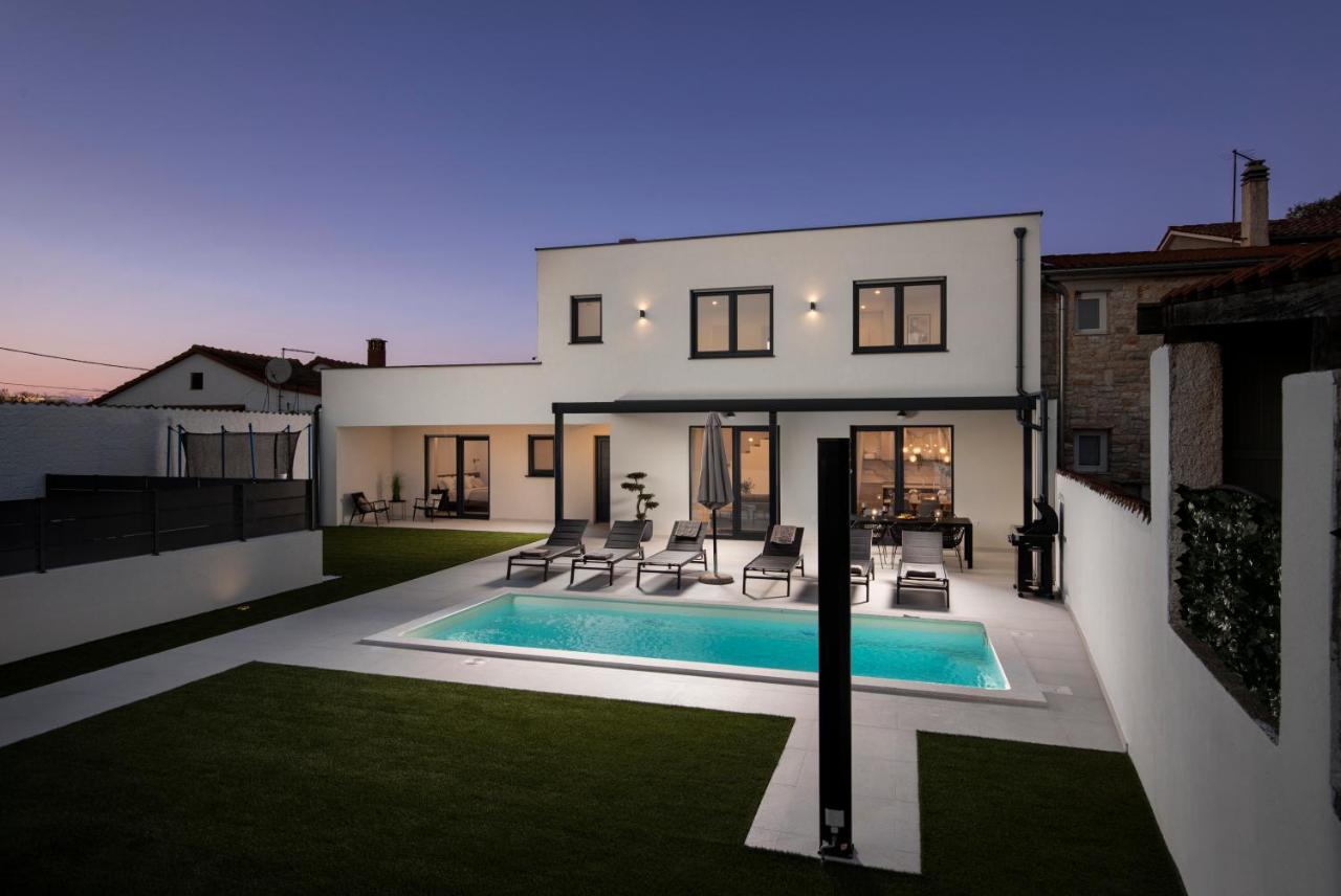 PUY Villa Artis מראה חיצוני תמונה