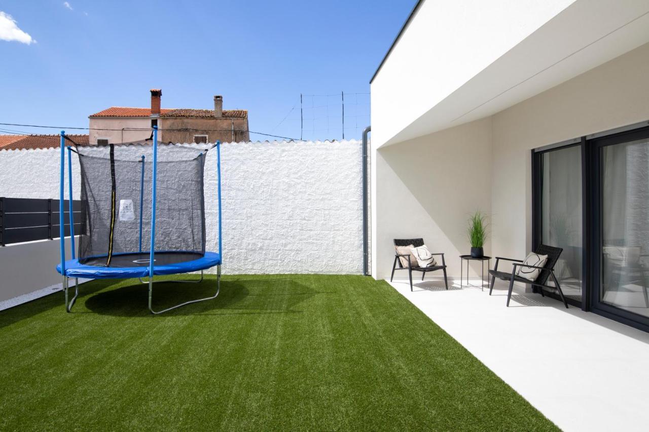 PUY Villa Artis מראה חיצוני תמונה